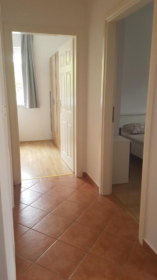 Apartman Olja Novaglia Esterno foto